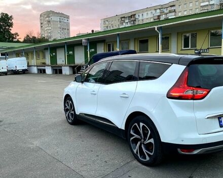 Білий Рено Гранд Сценік, об'ємом двигуна 1.6 л та пробігом 0 тис. км за 12300 $, фото 1 на Automoto.ua
