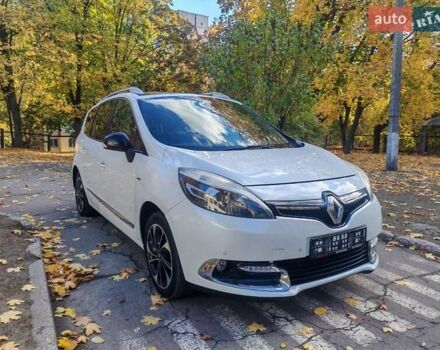 Білий Рено Гранд Сценік, об'ємом двигуна 1.6 л та пробігом 178 тис. км за 11200 $, фото 3 на Automoto.ua