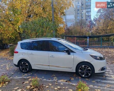 Білий Рено Гранд Сценік, об'ємом двигуна 1.6 л та пробігом 178 тис. км за 11200 $, фото 5 на Automoto.ua