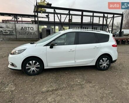 Белый Рено Гранд Сценик, объемом двигателя 1.5 л и пробегом 230 тыс. км за 11900 $, фото 5 на Automoto.ua