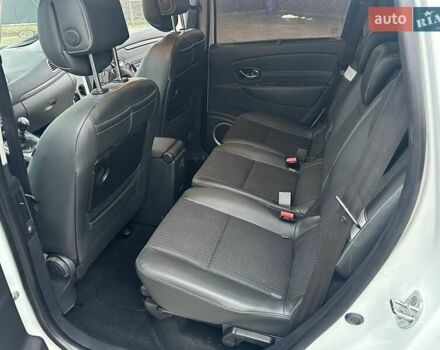 Белый Рено Гранд Сценик, объемом двигателя 1.5 л и пробегом 230 тыс. км за 11900 $, фото 11 на Automoto.ua