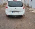 Белый Рено Гранд Сценик, объемом двигателя 1.6 л и пробегом 275 тыс. км за 9200 $, фото 1 на Automoto.ua