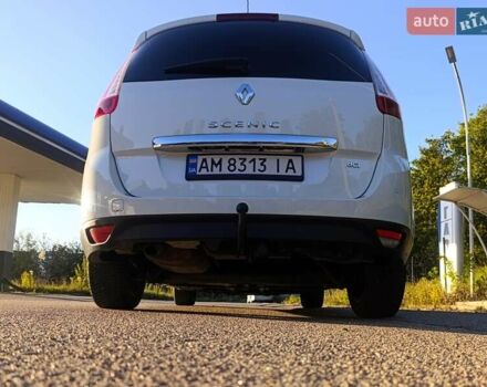 Белый Рено Гранд Сценик, объемом двигателя 1.6 л и пробегом 294 тыс. км за 11400 $, фото 17 на Automoto.ua