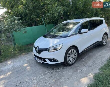 Белый Рено Гранд Сценик, объемом двигателя 1.46 л и пробегом 186 тыс. км за 15000 $, фото 10 на Automoto.ua