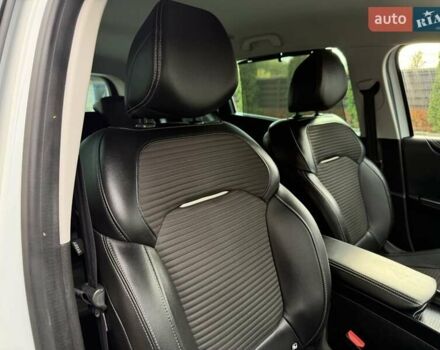 Белый Рено Гранд Сценик, объемом двигателя 1.6 л и пробегом 232 тыс. км за 14300 $, фото 82 на Automoto.ua