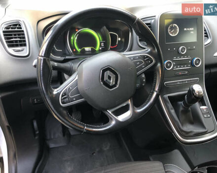 Білий Рено Гранд Сценік, об'ємом двигуна 1.6 л та пробігом 238 тис. км за 12700 $, фото 51 на Automoto.ua