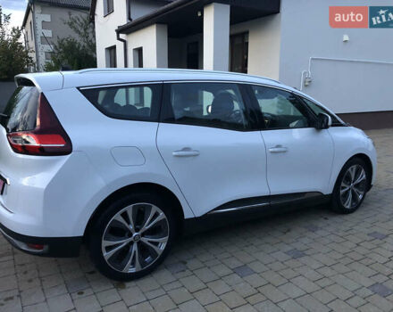 Білий Рено Гранд Сценік, об'ємом двигуна 1.6 л та пробігом 238 тис. км за 12700 $, фото 11 на Automoto.ua