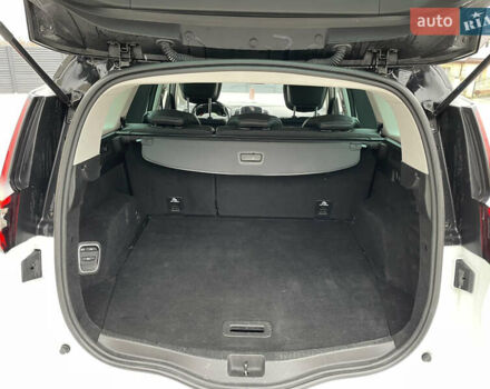 Белый Рено Гранд Сценик, объемом двигателя 1.6 л и пробегом 216 тыс. км за 16000 $, фото 34 на Automoto.ua