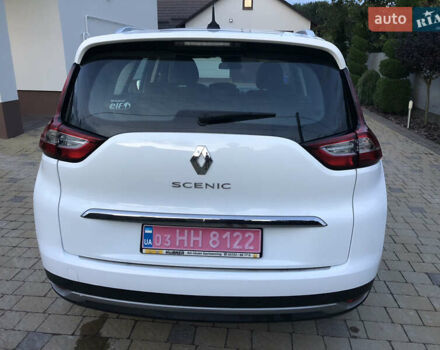 Білий Рено Гранд Сценік, об'ємом двигуна 1.6 л та пробігом 238 тис. км за 12700 $, фото 8 на Automoto.ua