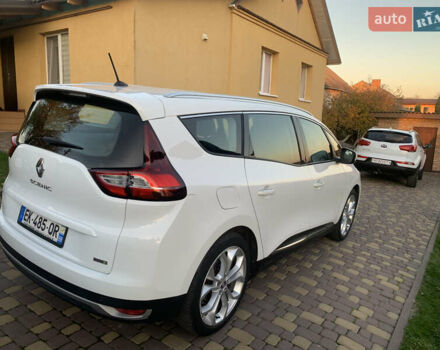 Белый Рено Гранд Сценик, объемом двигателя 1.5 л и пробегом 171 тыс. км за 15200 $, фото 6 на Automoto.ua
