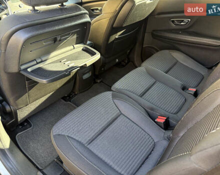 Белый Рено Гранд Сценик, объемом двигателя 1.5 л и пробегом 171 тыс. км за 15200 $, фото 16 на Automoto.ua