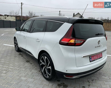 Белый Рено Гранд Сценик, объемом двигателя 1.6 л и пробегом 216 тыс. км за 16000 $, фото 10 на Automoto.ua