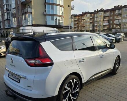Белый Рено Гранд Сценик, объемом двигателя 1.46 л и пробегом 260 тыс. км за 13500 $, фото 3 на Automoto.ua