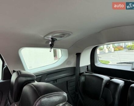 Белый Рено Гранд Сценик, объемом двигателя 1.6 л и пробегом 232 тыс. км за 14300 $, фото 63 на Automoto.ua