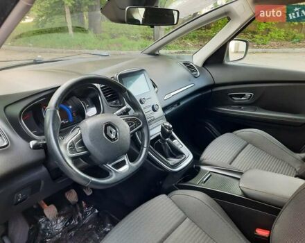 Белый Рено Гранд Сценик, объемом двигателя 1.5 л и пробегом 211 тыс. км за 14800 $, фото 75 на Automoto.ua