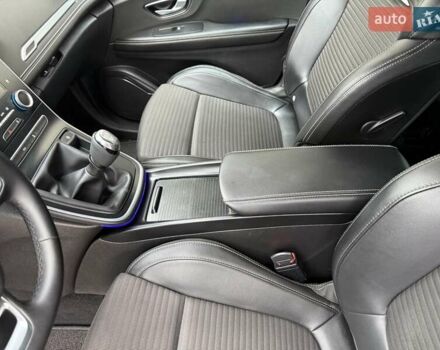 Белый Рено Гранд Сценик, объемом двигателя 1.6 л и пробегом 232 тыс. км за 14300 $, фото 51 на Automoto.ua