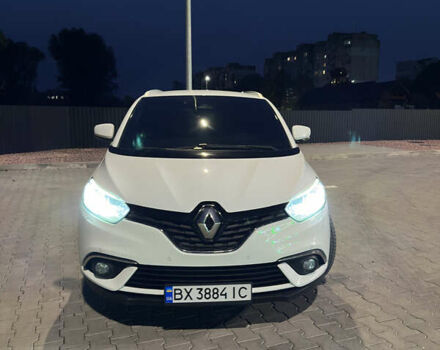 Білий Рено Гранд Сценік, об'ємом двигуна 1.5 л та пробігом 183 тис. км за 15000 $, фото 5 на Automoto.ua