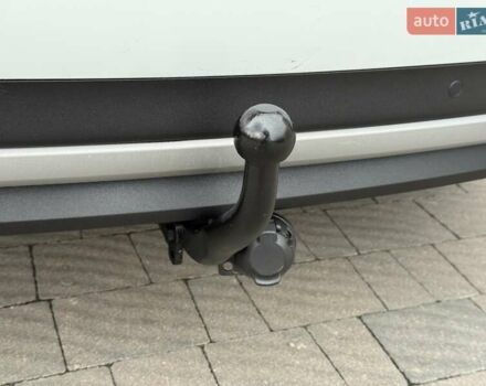 Белый Рено Гранд Сценик, объемом двигателя 1.6 л и пробегом 232 тыс. км за 14300 $, фото 87 на Automoto.ua