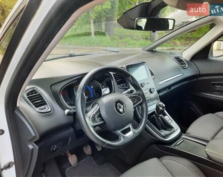 Белый Рено Гранд Сценик, объемом двигателя 1.5 л и пробегом 211 тыс. км за 14800 $, фото 49 на Automoto.ua