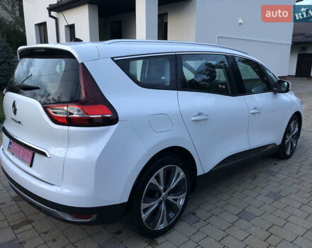 Білий Рено Гранд Сценік, об'ємом двигуна 1.6 л та пробігом 238 тис. км за 12700 $, фото 10 на Automoto.ua