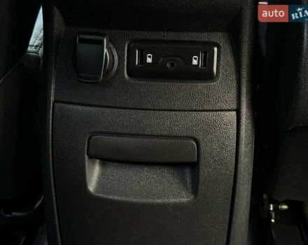 Белый Рено Гранд Сценик, объемом двигателя 1.6 л и пробегом 218 тыс. км за 15300 $, фото 42 на Automoto.ua