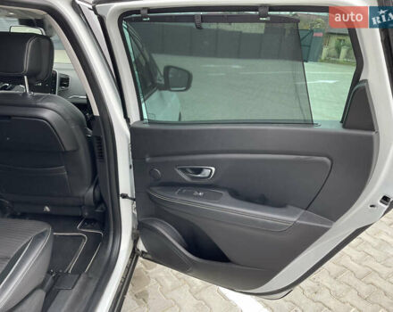 Белый Рено Гранд Сценик, объемом двигателя 1.6 л и пробегом 216 тыс. км за 16000 $, фото 29 на Automoto.ua