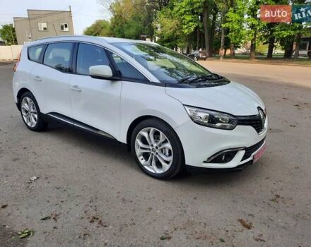 Белый Рено Гранд Сценик, объемом двигателя 1.5 л и пробегом 211 тыс. км за 14800 $, фото 122 на Automoto.ua