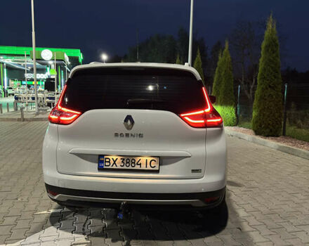 Білий Рено Гранд Сценік, об'ємом двигуна 1.5 л та пробігом 183 тис. км за 15000 $, фото 7 на Automoto.ua