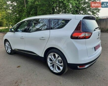 Белый Рено Гранд Сценик, объемом двигателя 1.5 л и пробегом 211 тыс. км за 14800 $, фото 11 на Automoto.ua