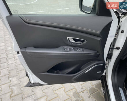 Белый Рено Гранд Сценик, объемом двигателя 1.6 л и пробегом 216 тыс. км за 16000 $, фото 17 на Automoto.ua