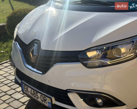 Белый Рено Гранд Сценик, объемом двигателя 1.5 л и пробегом 171 тыс. км за 15200 $, фото 12 на Automoto.ua