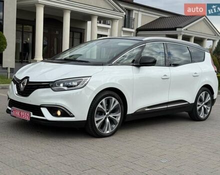 Белый Рено Гранд Сценик, объемом двигателя 1.6 л и пробегом 232 тыс. км за 14300 $, фото 3 на Automoto.ua