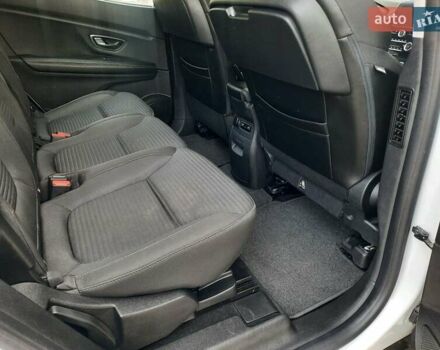 Белый Рено Гранд Сценик, объемом двигателя 1.5 л и пробегом 211 тыс. км за 14800 $, фото 108 на Automoto.ua