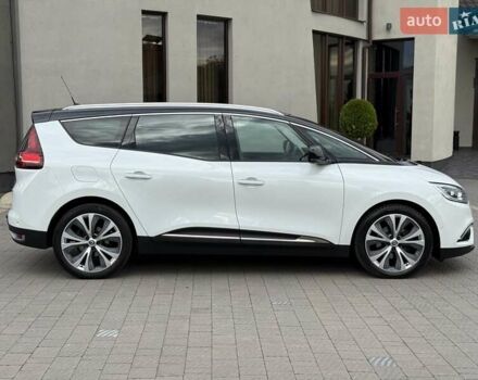 Белый Рено Гранд Сценик, объемом двигателя 1.6 л и пробегом 232 тыс. км за 14300 $, фото 13 на Automoto.ua