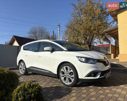 Белый Рено Гранд Сценик, объемом двигателя 1.5 л и пробегом 171 тыс. км за 15200 $, фото 10 на Automoto.ua