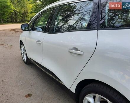 Белый Рено Гранд Сценик, объемом двигателя 1.5 л и пробегом 211 тыс. км за 14800 $, фото 77 на Automoto.ua