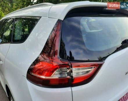 Белый Рено Гранд Сценик, объемом двигателя 1.5 л и пробегом 211 тыс. км за 14800 $, фото 92 на Automoto.ua