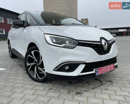 Белый Рено Гранд Сценик, объемом двигателя 1.6 л и пробегом 216 тыс. км за 16000 $, фото 6 на Automoto.ua