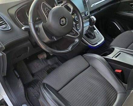 Белый Рено Гранд Сценик, объемом двигателя 1.46 л и пробегом 260 тыс. км за 13500 $, фото 7 на Automoto.ua