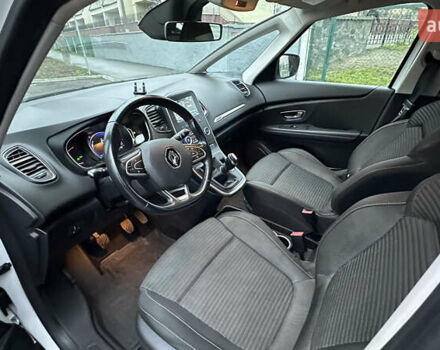 Белый Рено Гранд Сценик, объемом двигателя 1.46 л и пробегом 221 тыс. км за 16500 $, фото 7 на Automoto.ua