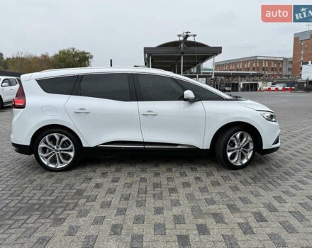 Белый Рено Гранд Сценик, объемом двигателя 1.5 л и пробегом 210 тыс. км за 16400 $, фото 1 на Automoto.ua