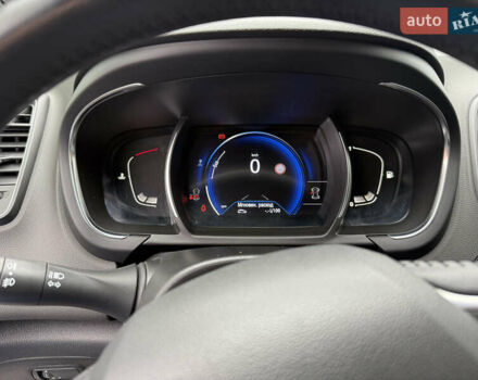 Белый Рено Гранд Сценик, объемом двигателя 1.5 л и пробегом 210 тыс. км за 16400 $, фото 9 на Automoto.ua