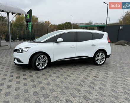 Белый Рено Гранд Сценик, объемом двигателя 1.5 л и пробегом 210 тыс. км за 16400 $, фото 14 на Automoto.ua