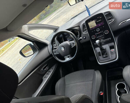 Белый Рено Гранд Сценик, объемом двигателя 1.7 л и пробегом 199 тыс. км за 15600 $, фото 45 на Automoto.ua