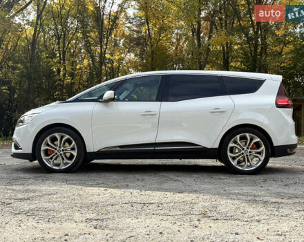 Белый Рено Гранд Сценик, объемом двигателя 1.7 л и пробегом 199 тыс. км за 15550 $, фото 1 на Automoto.ua