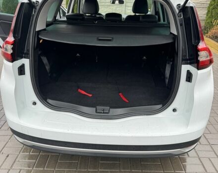 Белый Рено Гранд Сценик, объемом двигателя 1.7 л и пробегом 159 тыс. км за 15800 $, фото 10 на Automoto.ua