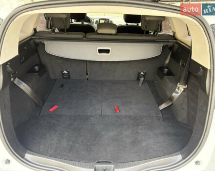 Белый Рено Гранд Сценик, объемом двигателя 1.7 л и пробегом 199 тыс. км за 15600 $, фото 55 на Automoto.ua