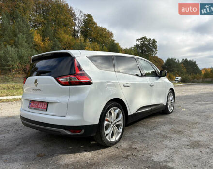 Белый Рено Гранд Сценик, объемом двигателя 1.7 л и пробегом 199 тыс. км за 15600 $, фото 11 на Automoto.ua