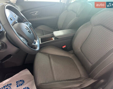 Белый Рено Гранд Сценик, объемом двигателя 1.7 л и пробегом 196 тыс. км за 16450 $, фото 7 на Automoto.ua