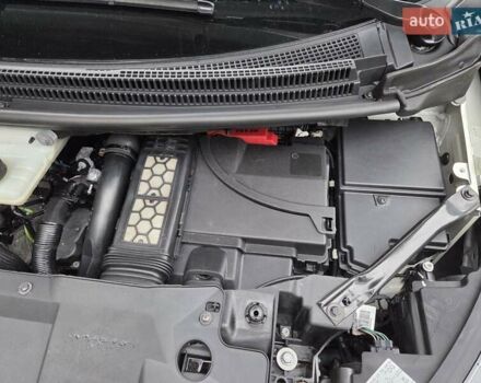 Білий Рено Гранд Сценік, об'ємом двигуна 0 л та пробігом 192 тис. км за 16500 $, фото 29 на Automoto.ua